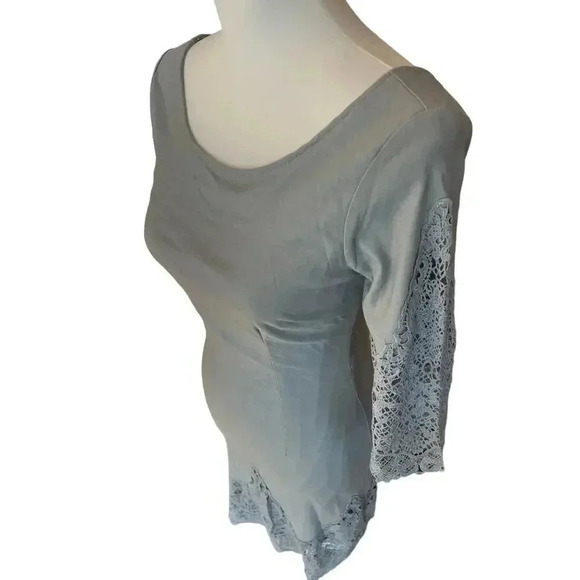 Lulus dress baby blue fitted with crocheted lace detail size large - Picture 3 of 10